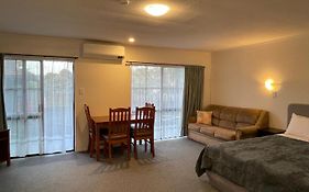 Cherry Court Motor Lodge